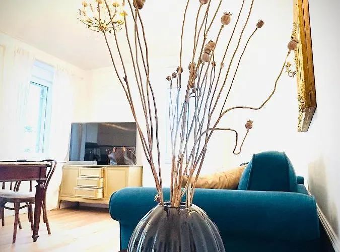 Gianni - Lux Vienna - 5 Stars *