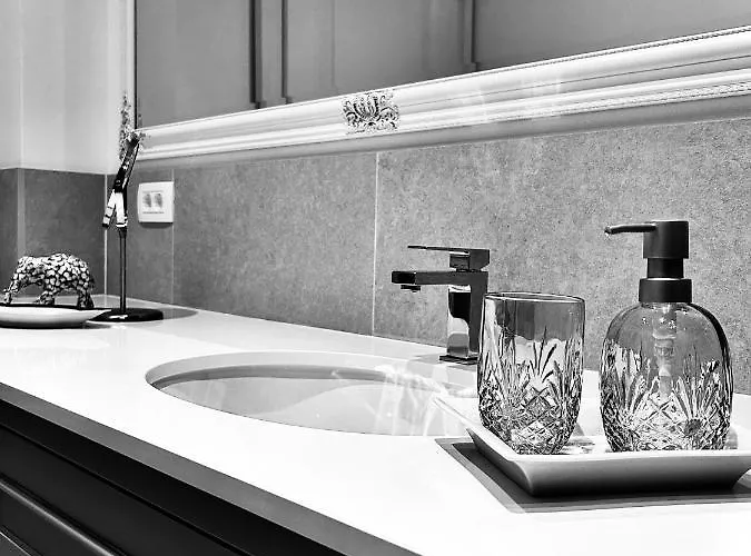 Gianni - Lux Vienna - 5 Stars *