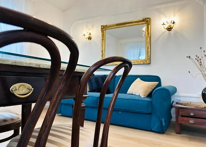 Gianni - Lux Vienna - 5 Stars * לובראן